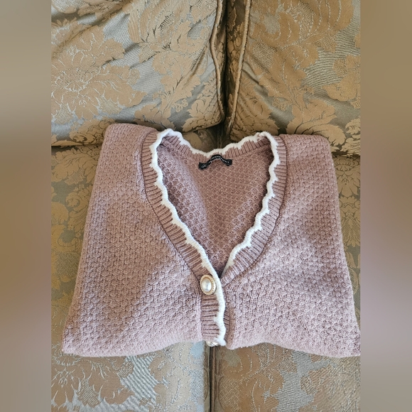 NWOT Adrianna Papell Cream Cardigan with White Trim - Picture 12 of 12